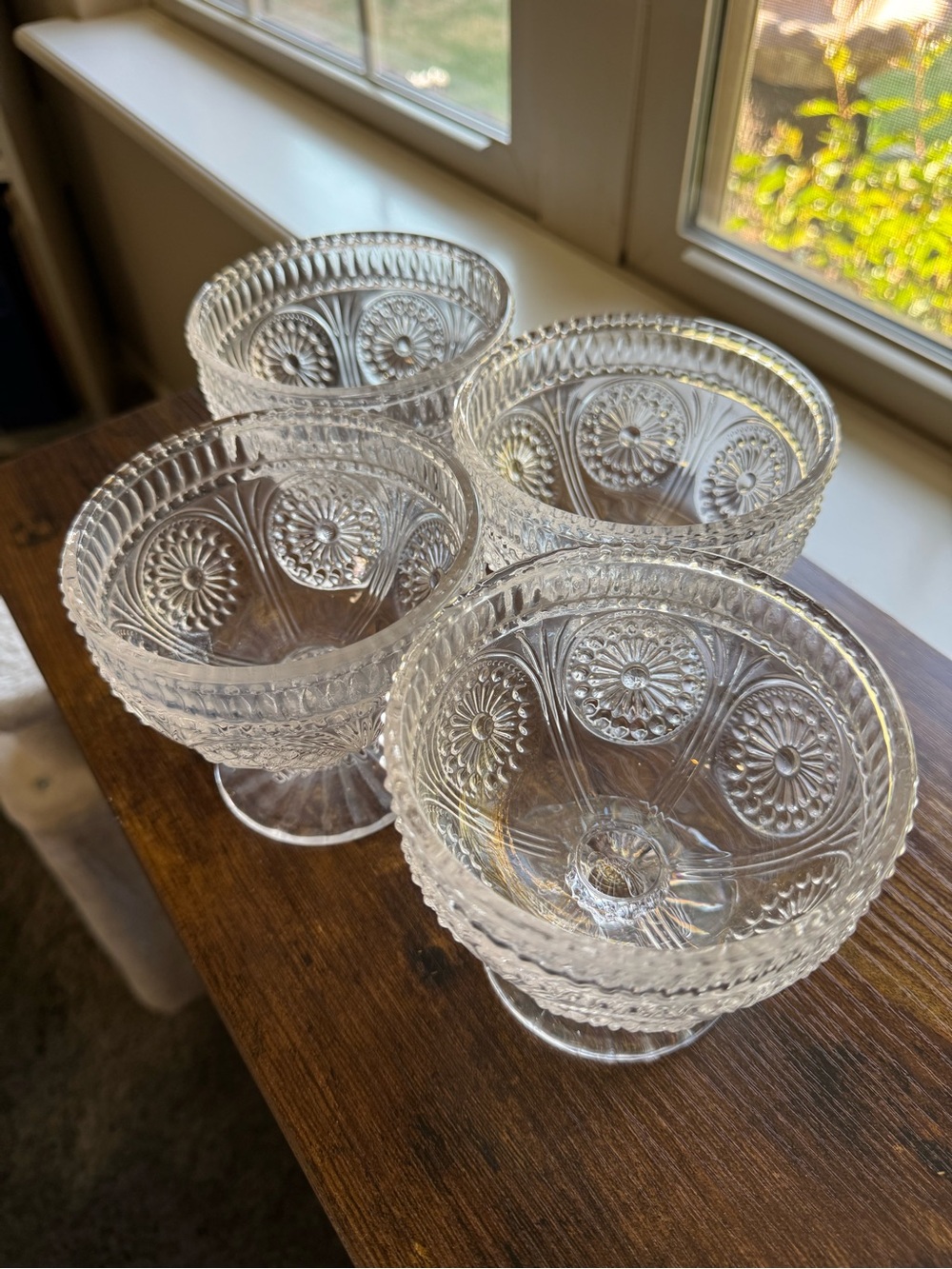The Pioneer Woman Clear Glass Footed Ice Cream Bowls Set of 4 Embossed